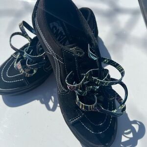 Ladies black Vans 7.5